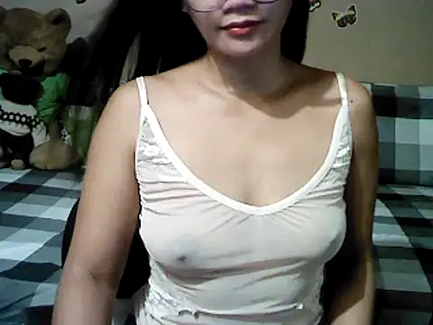 Snapshot of Mia_Rein chatting on October 26, 2025, 3:18 am Mia Rein online show from October 26, 2025, 3:18 am