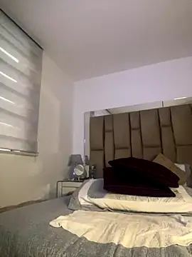 Snapshot of Amber_Parker chatting on December 5, 2025, 1:43 pm Amber Parker online show from December 5, 2025, 1:43 pm