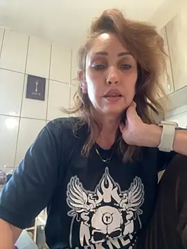 Snapshot of RAIRAsexy chatting on November 21, 2025, 8:08 pm RAIRAsexy online show from November 21, 2025, 8:08 pm