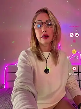 RAIRAsexy online show from May 19, 2026, 11:56 pm