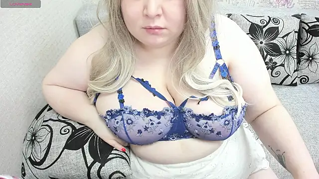 Gabrielle Flame online show from December 7, 2024, 7:32 am