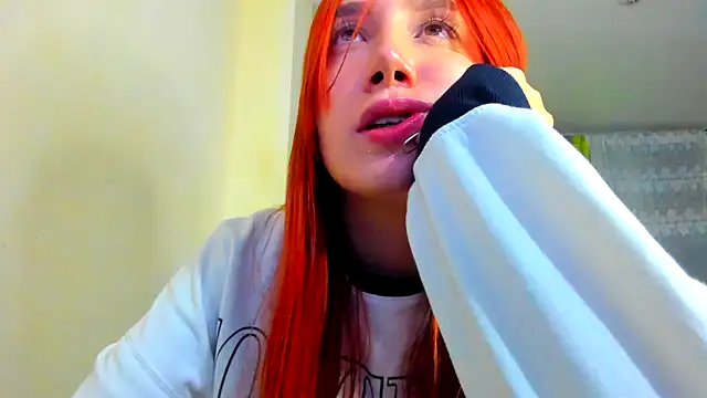 Snapshot of horny__molly_ chatting on January 16, 2025, 12:23 am horny molly online show from January 16, 2025, 12:23 am