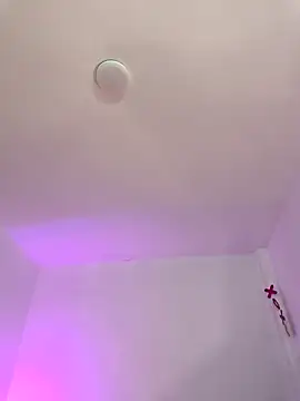 Snapshot of Nanybaker95 chatting on October 26, 2025, 12:44 am Nanybaker95 online show from October 26, 2025, 12:44 am