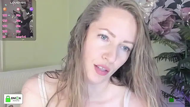 Queenymel online show from May 21, 2026, 4:48 pm