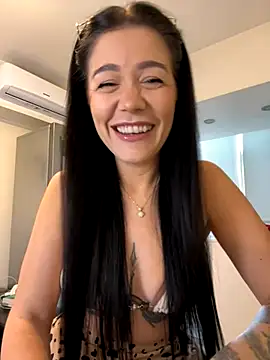 Snapshot of denise_k chatting on September 20, 2025, 11:48 am denise k online show from September 20, 2025, 11:48 am