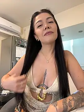 Snapshot of denise_k chatting on September 21, 2025, 11:48 am denise k online show from September 21, 2025, 11:48 am