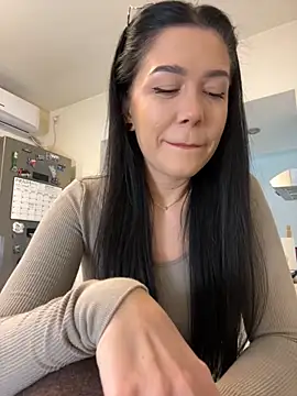 Snapshot of denise_k chatting on November 6, 2025, 12:53 pm denise k online show from November 6, 2025, 12:53 pm