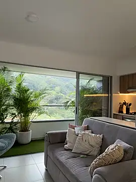 divavirtual11 online show from April 1, 2026, 9:34 pm