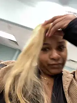 BigFineSelena online show from March 15, 2025, 2:01 pm