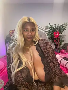 BigFineSelena online show from January 30, 2025, 6:10 pm