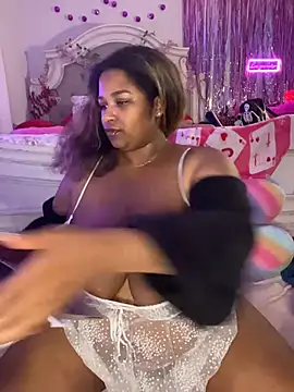 BigFineSelena online show from March 1, 2026, 2:44 am