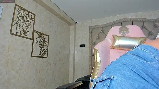 dayra angels online show from March 20, 2025, 9:24 pm