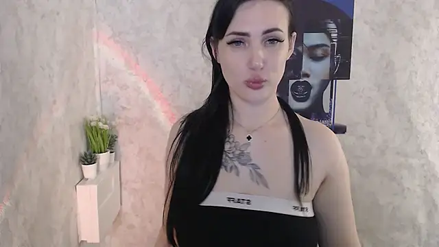 MisssShy  online show from November 22, 2025, 10:19 pm