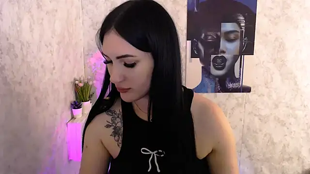 MisssShy  online show from September 26, 2025, 6:59 pm