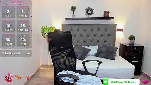 Snapshot of isabella_florez chatting on March 5, 2025, 3:18 pm isabella florez online show from March 5, 2025, 3:18 pm