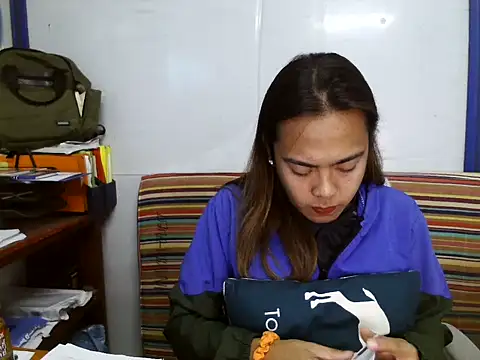 Your PrettyGirlxxx online show from March 1, 2025, 1:22 am