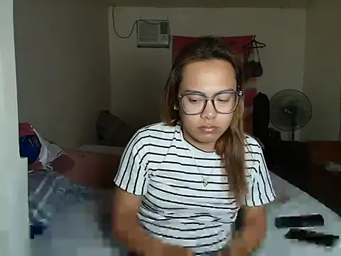 Your PrettyGirlxxx online show from February 8, 2026, 12:25 pm