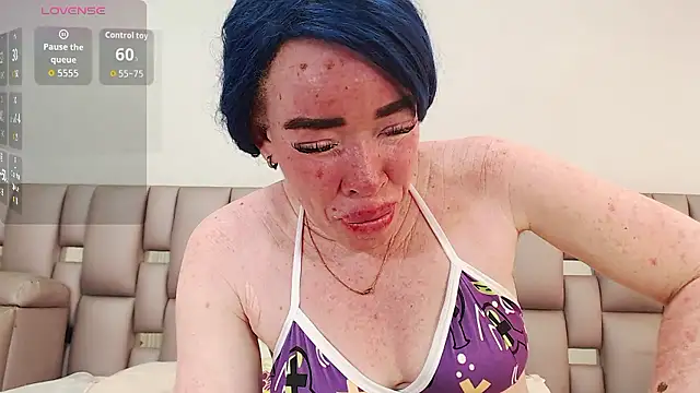 Kittywhiteass online show from January 17, 2026, 10:24 pm