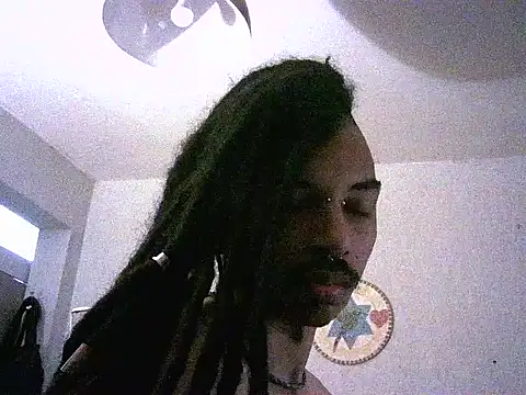 Snapshot of DarkSlim666 chatting on November 25, 2025, 11:16 pm DarkSlim666 online show from November 25, 2025, 11:16 pm