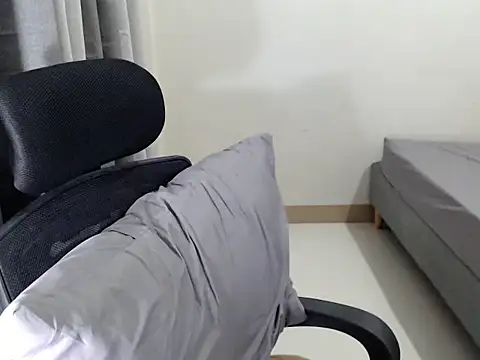 Chubbytransgirl21 online show from March 26, 2026, 1:04 am