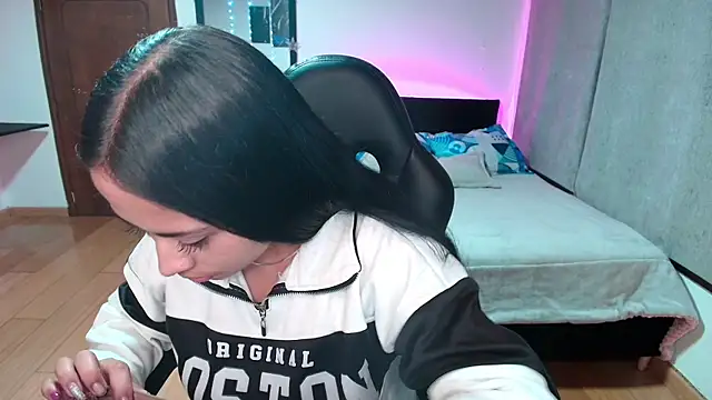 Snapshot of yesie_hot chatting on January 31, 2025, 12:39 am yesie hot online show from January 31, 2025, 12:39 am