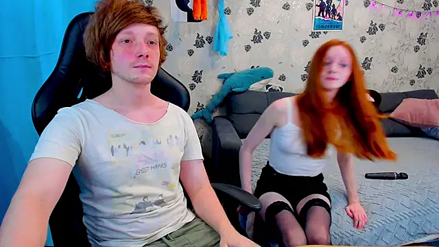 Snapshot of lakmsrrrmrrr chatting on March 9, 2025, 10:41 am lakmsrrrmrrr online show from March 9, 2025, 10:41 am