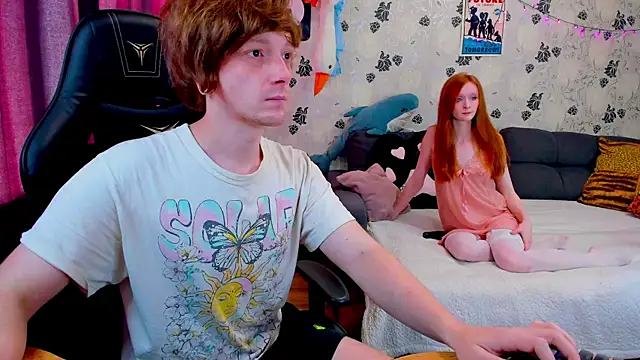 Snapshot of lakmsrrrmrrr chatting on February 18, 2025, 9:43 am lakmsrrrmrrr online show from February 18, 2025, 9:43 am