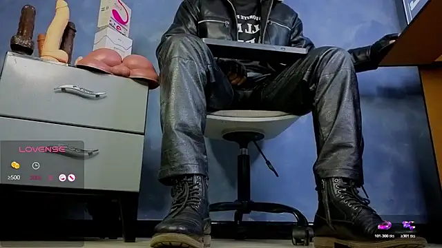 TomLover 12 online show from January 14, 2026, 11:52 pm