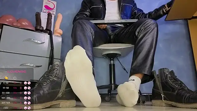 TomLover 12 online show from March 29, 2026, 2:24 am