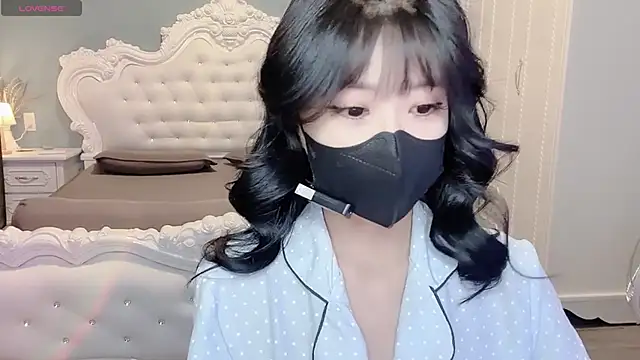 Snapshot of Mya_Lee chatting on February 15, 2026, 7:46 pm Mya Lee online show from February 15, 2026, 7:46 pm