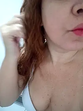 Snapshot of CASADASIGILO2 chatting on December 2, 2025, 11:06 pm CASADASIGILO2 online show from December 2, 2025, 11:06 pm