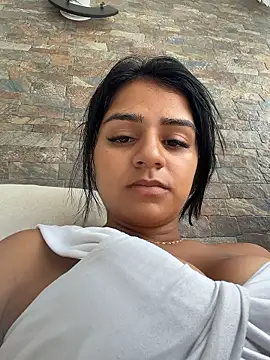 AnnRosse18 online show from January 7, 2026, 3:06 pm
