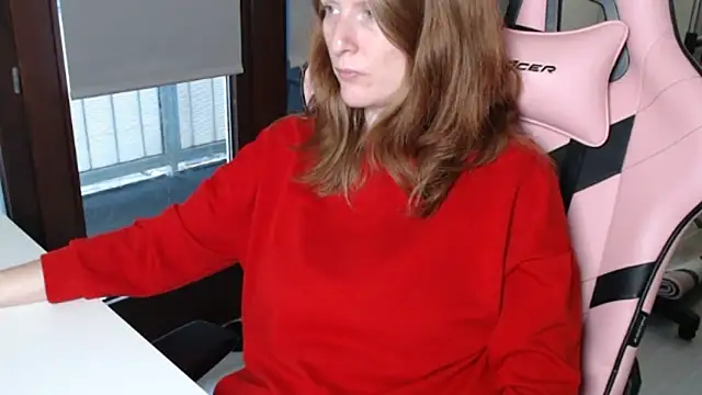 Snapshot of Exotic-Desire chatting on October 6, 2025, 8:15 am Exotic-Desire online show from October 6, 2025, 8:15 am