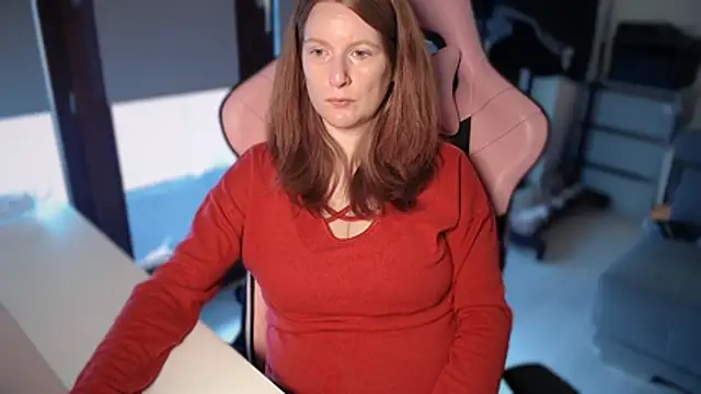 Snapshot of Exotic-Desire chatting on November 6, 2025, 8:29 am Exotic-Desire online show from November 6, 2025, 8:29 am