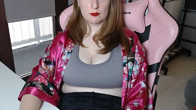 Snapshot of Exotic-Desire chatting on November 14, 2025, 9:24 am Exotic-Desire online show from November 14, 2025, 9:24 am