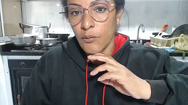 kateleyagrey online show from February 4, 2026, 8:48 pm