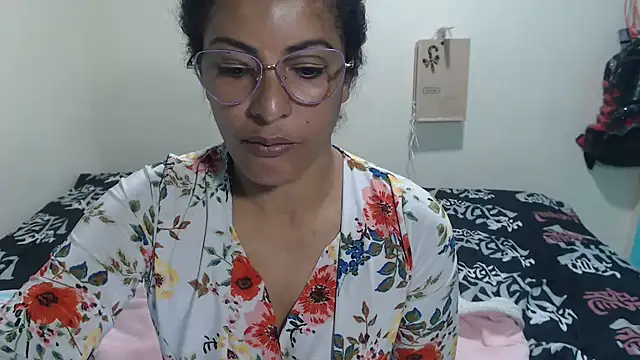 kateleyagrey online show from February 20, 2026, 7:05 pm