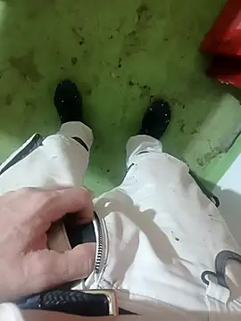 Snapshot of GeilerSchweizer chatting on December 3, 2025, 3:11 pm GeilerSchweizer online show from December 3, 2025, 3:11 pm