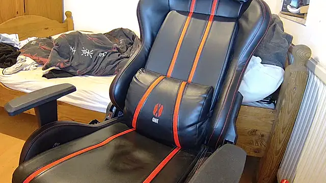 KmlBI26 online show from November 28, 2025, 7:08 am