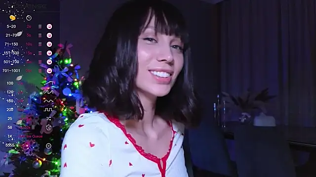 Snapshot of Alice_Wonders chatting on December 21, 2025, 7:04 pm Alice Wonders online show from December 21, 2025, 7:04 pm