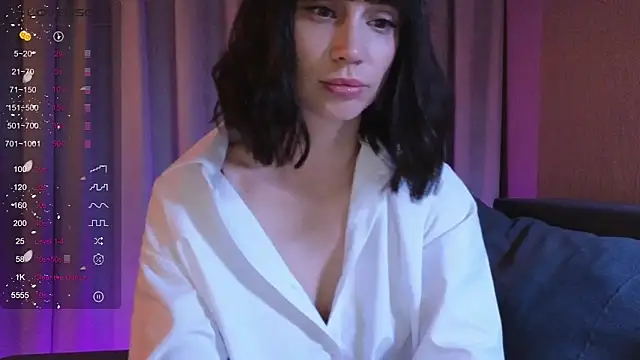 Snapshot of Alice_Wonders chatting on November 15, 2025, 7:07 pm Alice Wonders online show from November 15, 2025, 7:07 pm