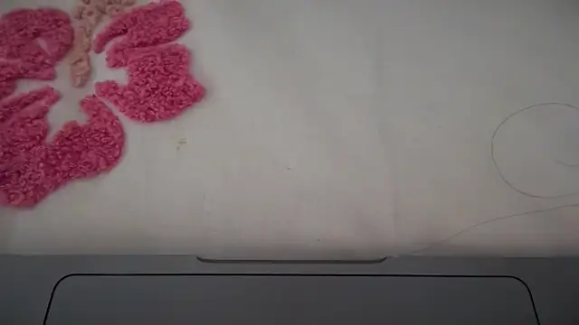 Snapshot of Lillymariee chatting on November 26, 2025, 1:33 pm Lillymariee online show from November 26, 2025, 1:33 pm