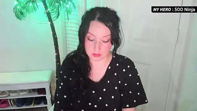 Snapshot of Vesaaa chatting on October 18, 2025, 3:52 am Vesaaa online show from October 18, 2025, 3:52 am