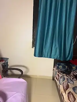 Indian-Squirt online show from April 12, 2026, 3:37 pm