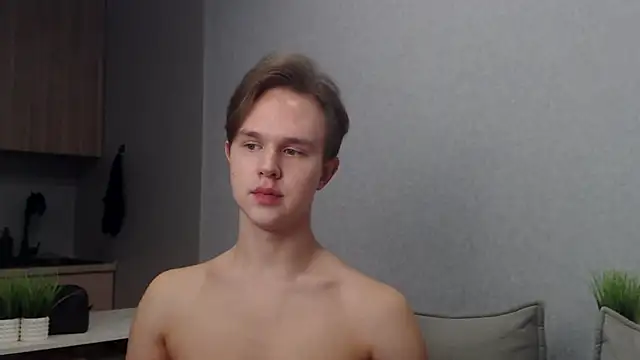 MartinMendez online show from December 21, 2025, 2:41 pm