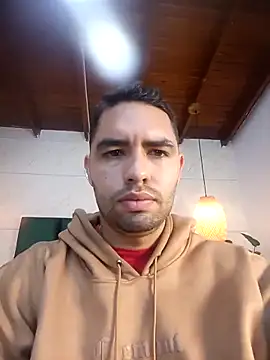 Snapshot of matteosantos chatting on October 24, 2025, 11:31 am matteosantos online show from October 24, 2025, 11:31 am