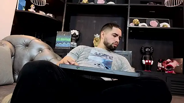 matteosantos online show from April 11, 2026, 12:09 pm