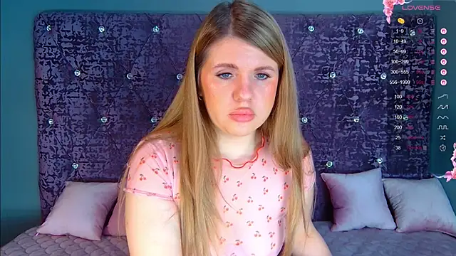 Snapshot of NoraBigAss chatting on February 19, 2026, 2:52 am NoraBigAss online show from February 19, 2026, 2:52 am