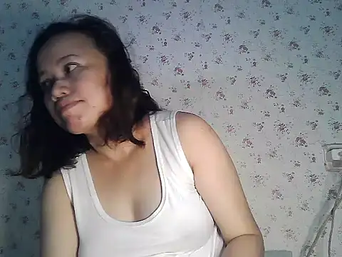 Sachi05 online show from November 8, 2025, 9:13 am