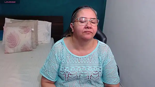 scaelettdubois online show from February 10, 2026, 1:15 am